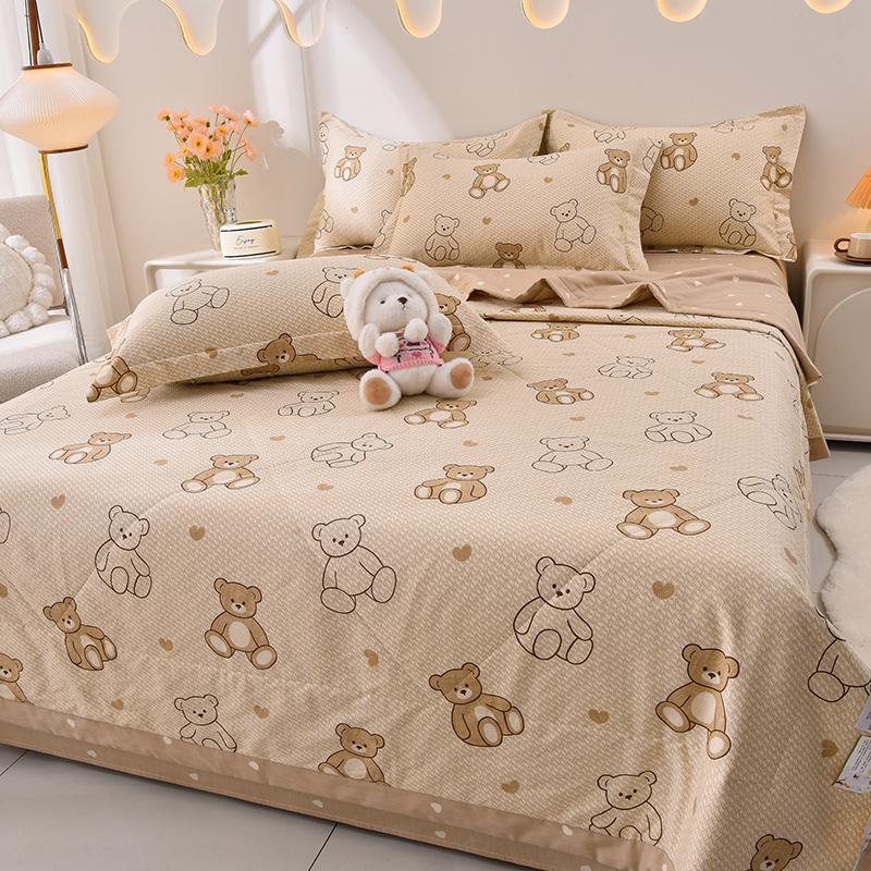 Cute Bear Pattern Summer Quilt Cartoon Style Natural Cotton Soft Thin Quilt Air Conditioning Quilted Quilt for Kids Boys Girls