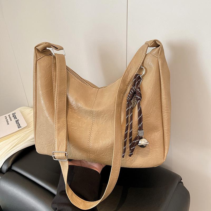 Women's Large Capacity Autumn Fashion Shoulder Crossbody Bag - High-Quality Texture, Versatile Dumpling Design