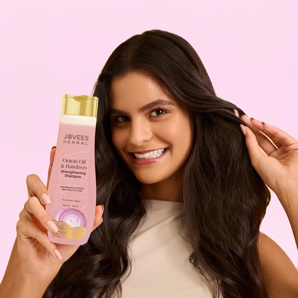 Jovees Herbal Red Onion Oil And Bamboo Strengthening Shampoo For Strong Smooth Healthy Hair 300ML