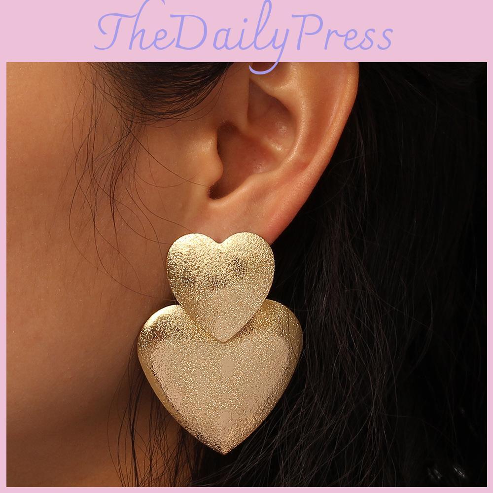 Metal Earrings Heartshaped For Women Fashion Geometric Design Wedding Gift