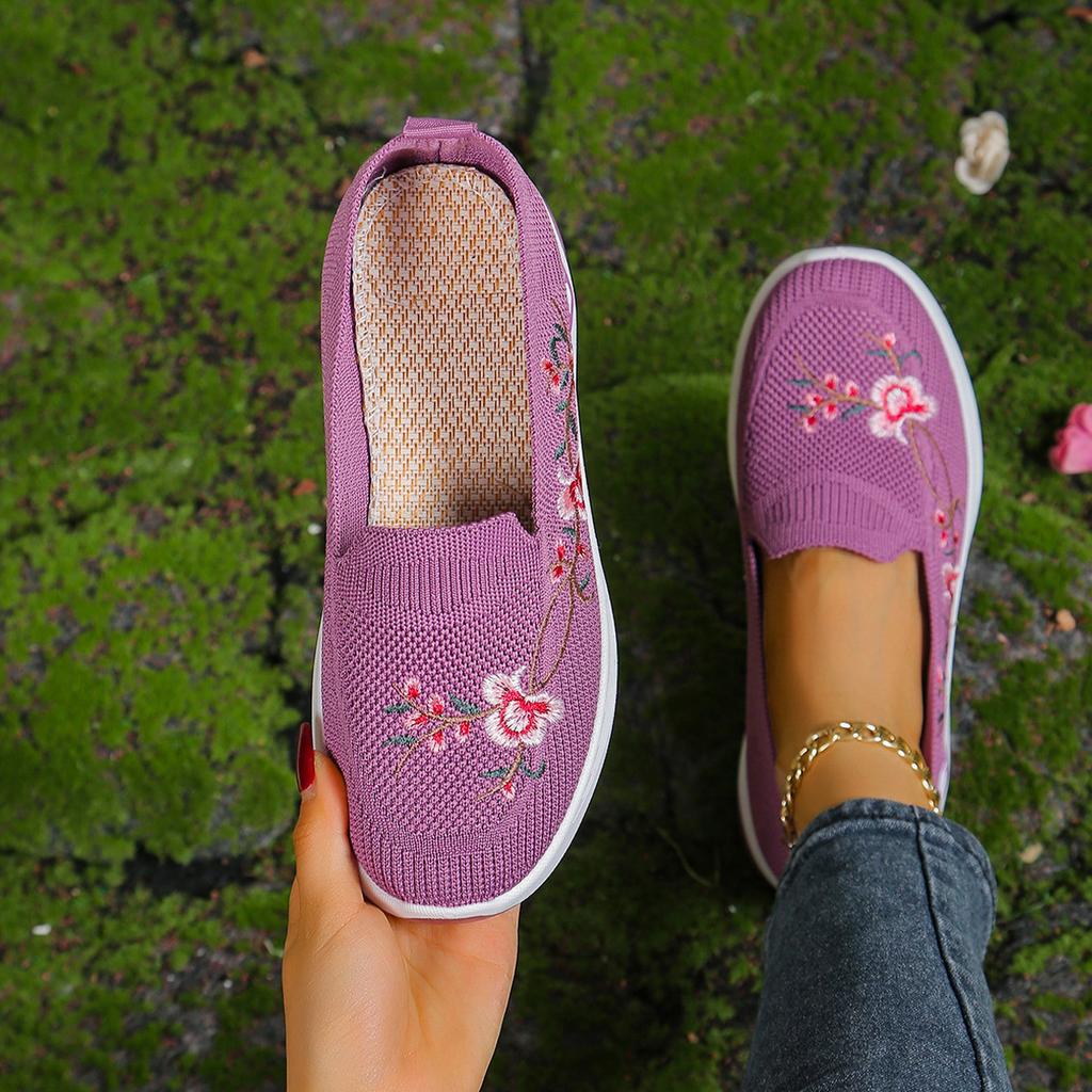 Women's Breathable Flat Bottom Shoes Spring Summer Shoes Women Retro Embroider Shoes