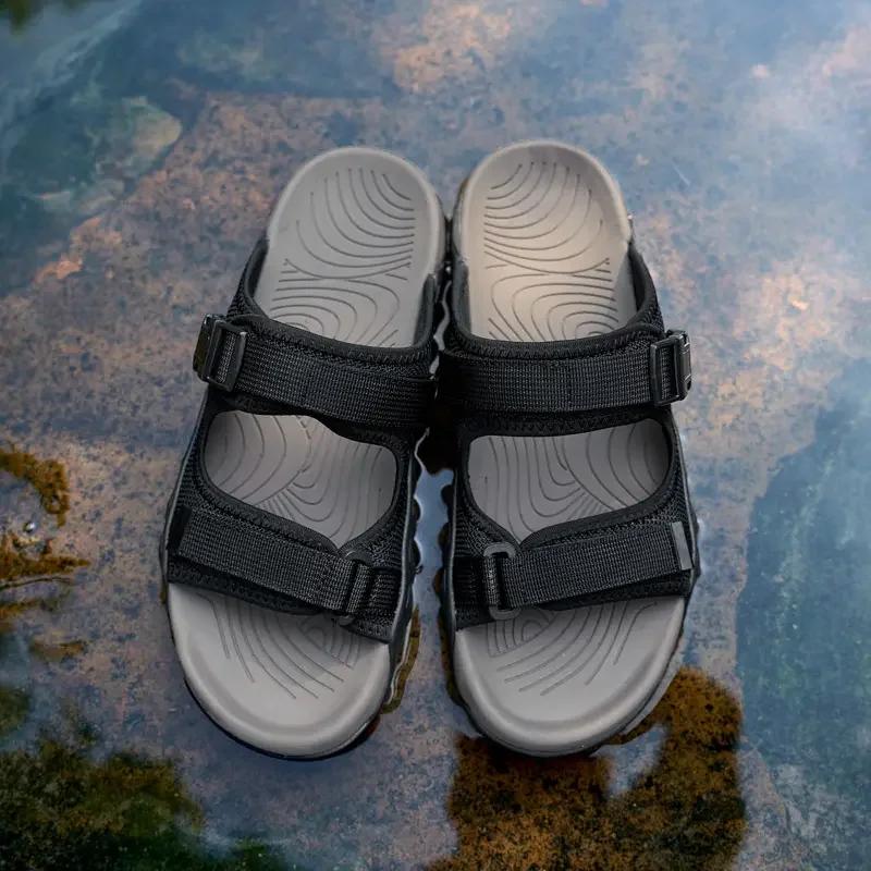 Men Breathable Sports Sandals Summer Beach Hiking Shoes Round Toe Solid Colour Non-slip Lightweight Comfortable Slippers