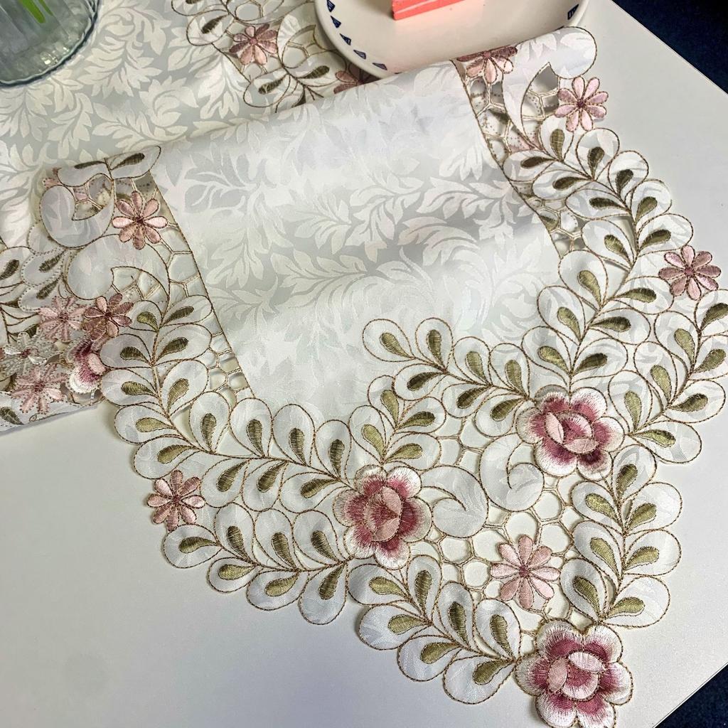 Pastoral Embroidery Table Flag Tea Flag Embroidery Hollow Fabric Home Bed Flag Piano Cover Decorative Tv Cabinet Tablecloth