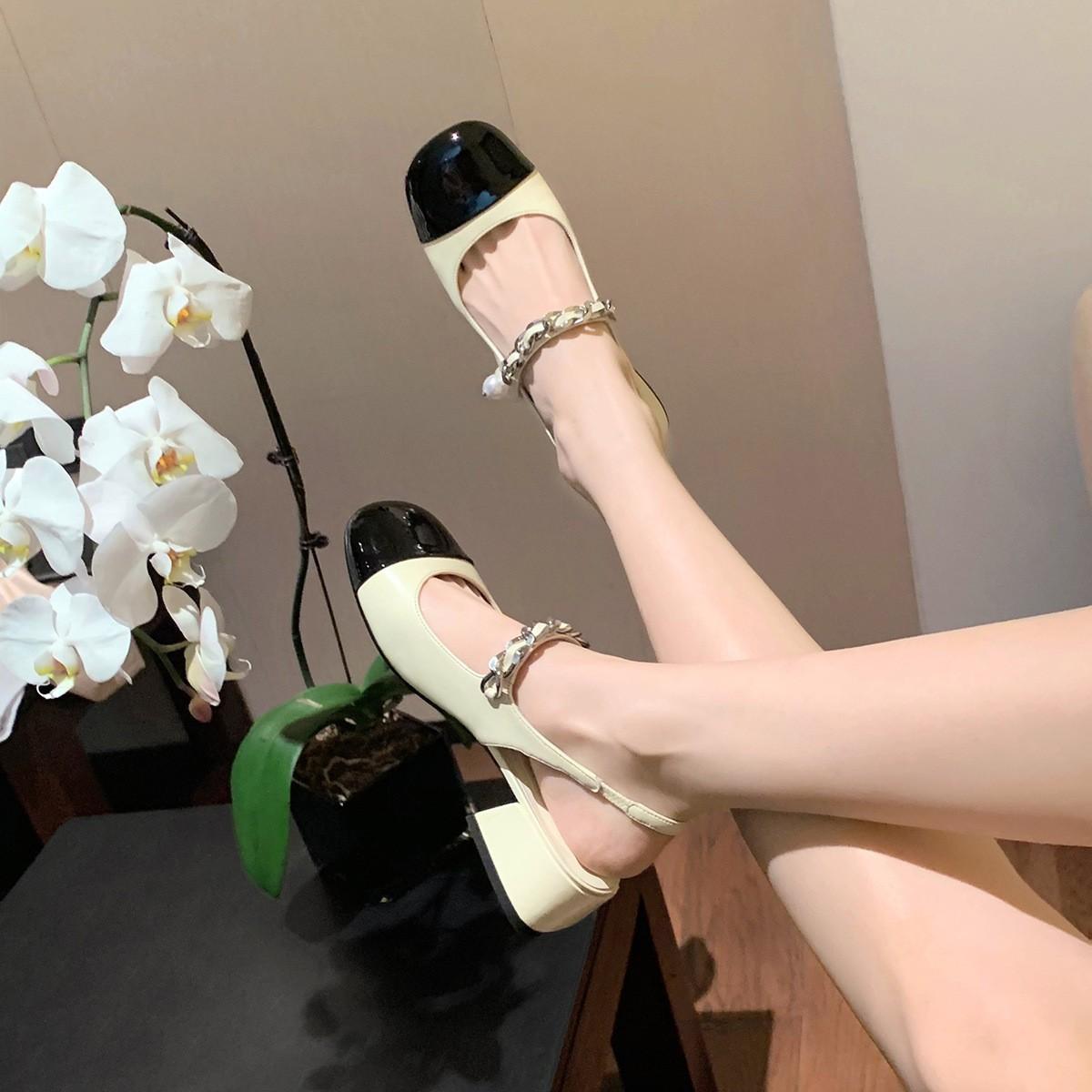 

Sheepskin version~ French color matching leather thick heel small sandals women s summer pearls one word with bag head sandals women s sandals 40