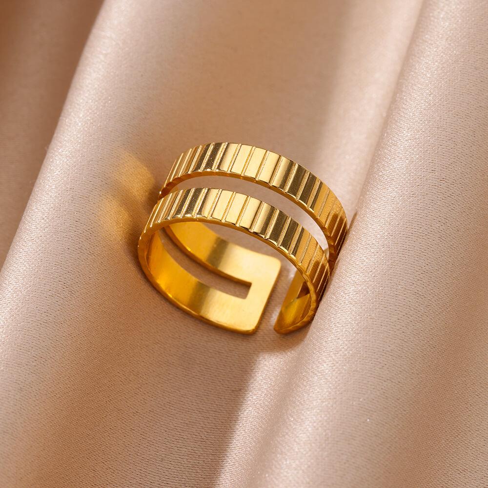 Anello aperto a forma di cuore in acciaio inossidabile color oro per donna, non scolorisce, alla moda, squisito, estetico, gioiello romantico per coppia