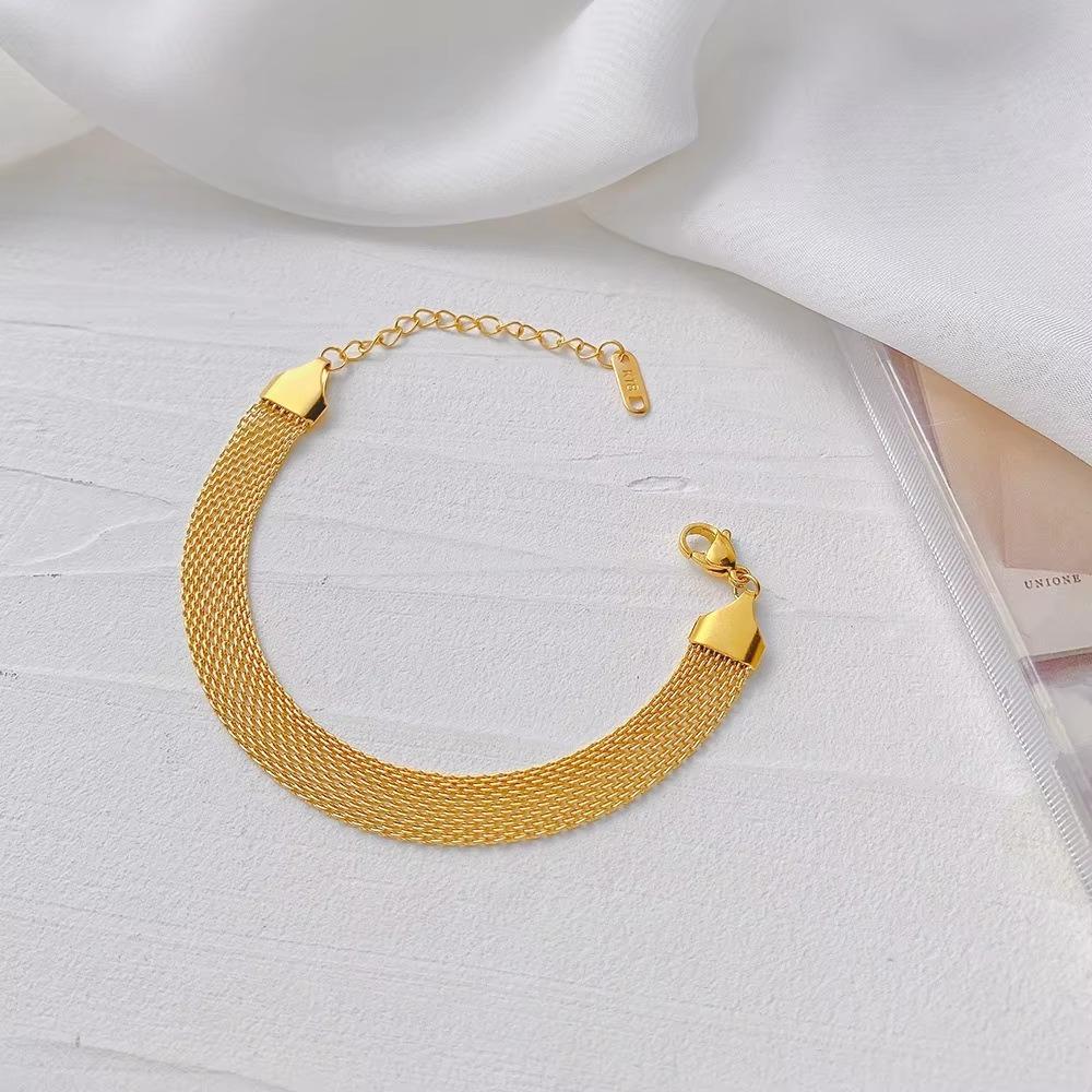 Classic Simple Gold Color Stainless Steel Hollow Wide Necklace for Women Personality Short Collar Chain Bracelet Jewelry Set
