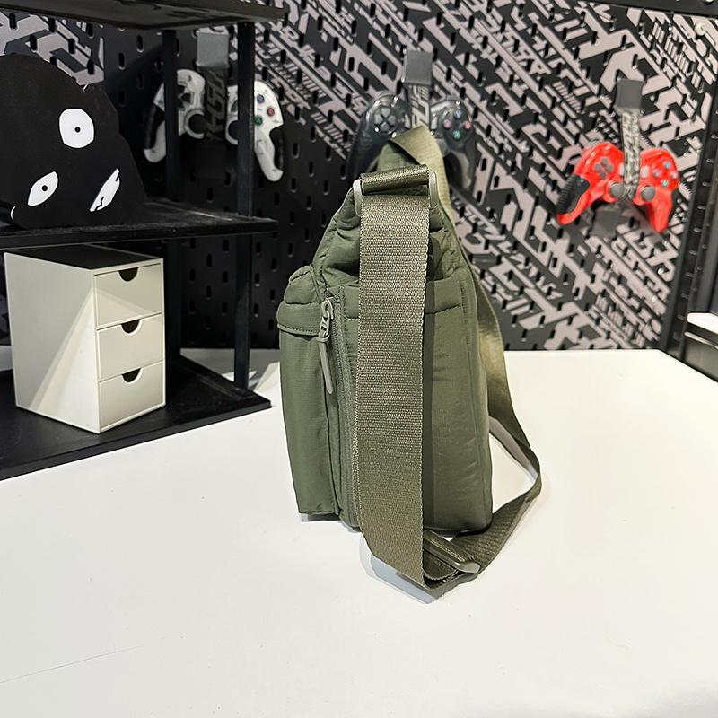 Axelväska Vattenavvisande Messenger Bag För Män Och Kvinnor Studenter Lätt Pendlar Crossbody-väska