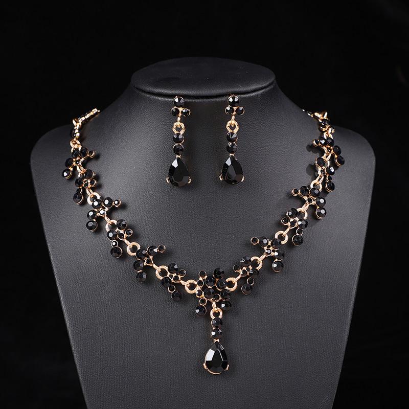 Elegant Bridal Jewelry Set: Crystal Earrings & Necklace for Weddings