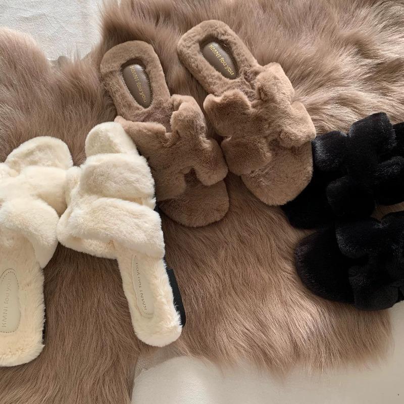 Fashion New Style Luxury Women Spring Autumn Warm Slipper Indoor and Outdoor Short Plush Slides Flat Cotton Shoe Metal Chain Black Beige