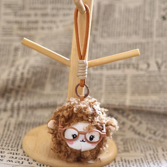Keychain Doll, Mini Size Portable Soft Velvet Pendant, Sheep Doll Design Bag Pendant for Keys Backpacks Accessories