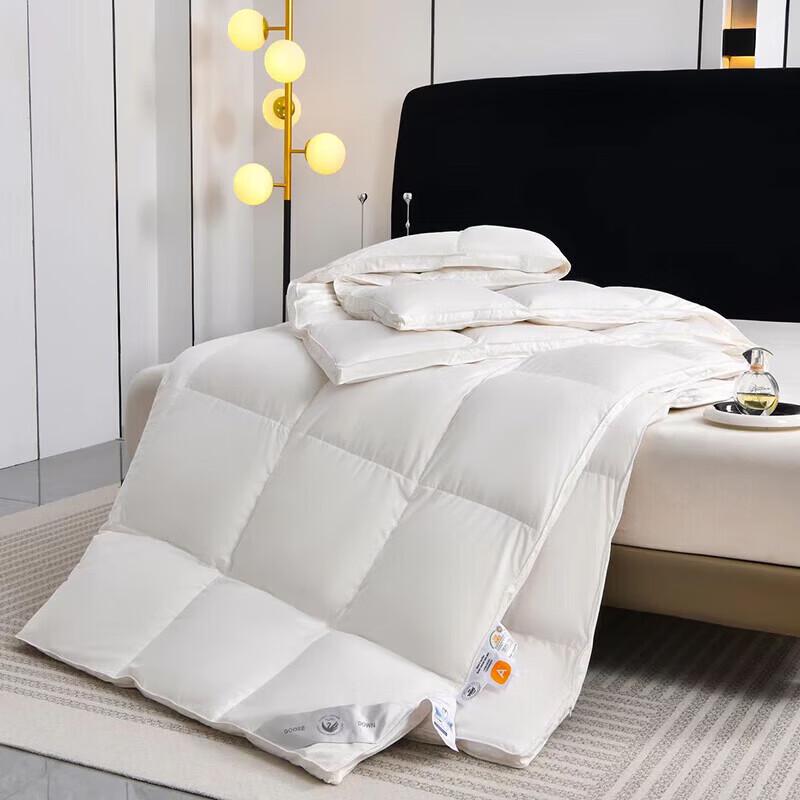 All-Season Polyester Fiber Quilt