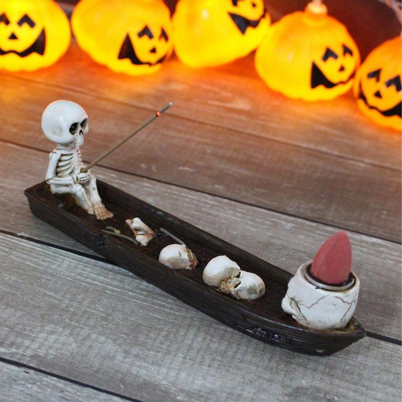 Creative Skull Incense Holder Ghost Incense Stick Tray Resin Boat Decorative Incense Holder for Study Room Bedroom Living Room