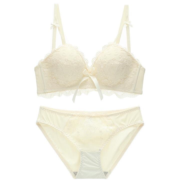 Japanese-style girl's lingerie for small busts, push-up wireless bra adjustment set, embroidered lace bra