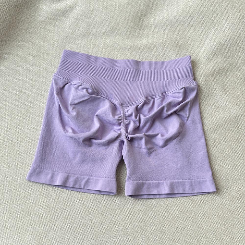 DFYNE Candy Color Raffung Nahtlose Yoga-Shorts - Dreiteiliger Bund, Enge Passform