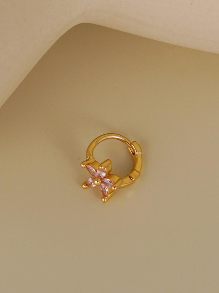 Glamour Lady exquisite schlichte Zirkon-Set-Blumenohrringe Bankettschmuck