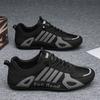 Sneakers Bianchi da Uomo 2026 Primavera Autunno Nuova Moda Antiscivolo Scarpe Sportive da Corsa Leggere Comode da Esterno Casual Piatte