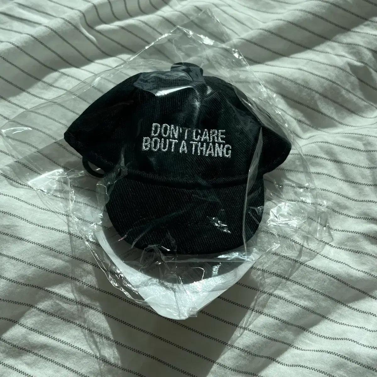 

nct127 ball cap key ring Used
