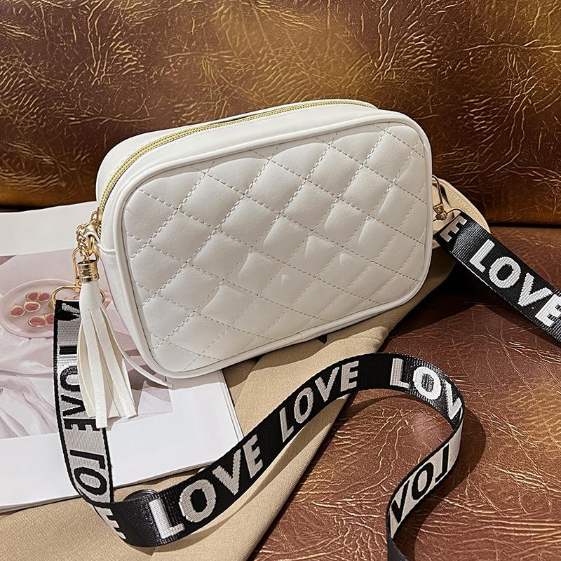 

Маленькая квадратная сумка новая сумка через плечо женская маленькая сумка текстурная вышитая сумка белый