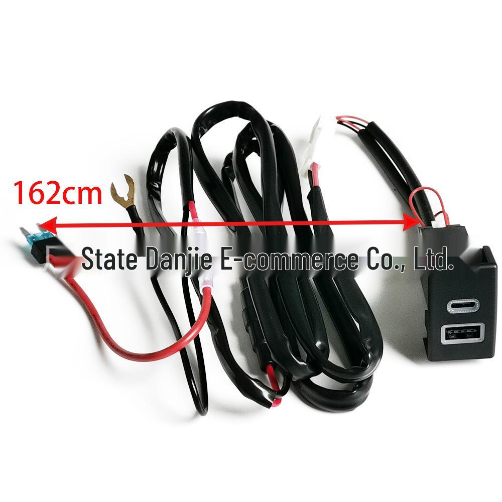 QC3.0 USB Type-C Car Charger for Mazda 5 & 6 Classic Edition