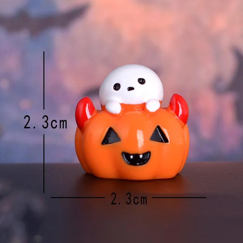Cute Cartoon Pumpkin Ghost Figurine, Mini Halloween Ornament for Micro Landscape Home Desk Decor
