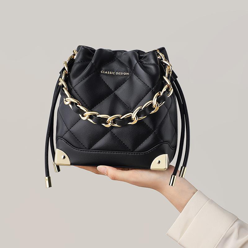 

Bucket Bag for Women 2025 Autumn Winter New Crossbody Bag High-end Handbag Single Shoulder Small Bag Chain Bag Tote Bag Black（Public Version）