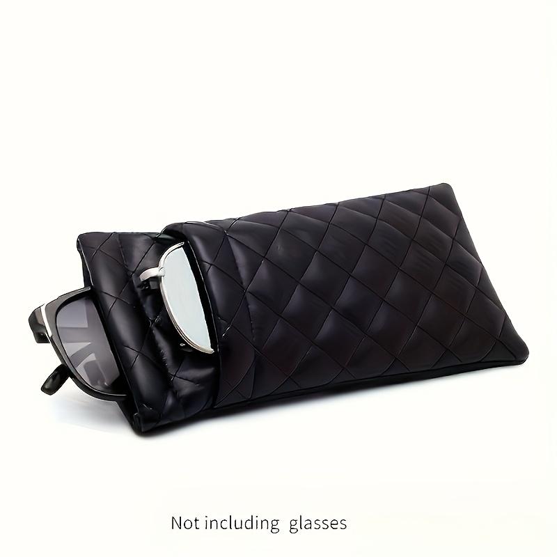 A Case for Glasses with Automatic Closure, Featuring a New Double-Layer Faux Leather Design Suitable for Storing Glasses.
