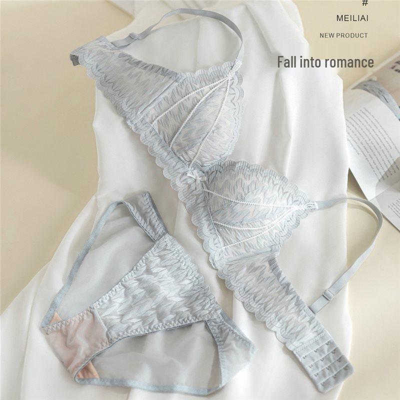 Krajková tenká spodní prádlo Pure Desire - Podprsenka s křížovým košíčkem pro zvětšení malých prsou