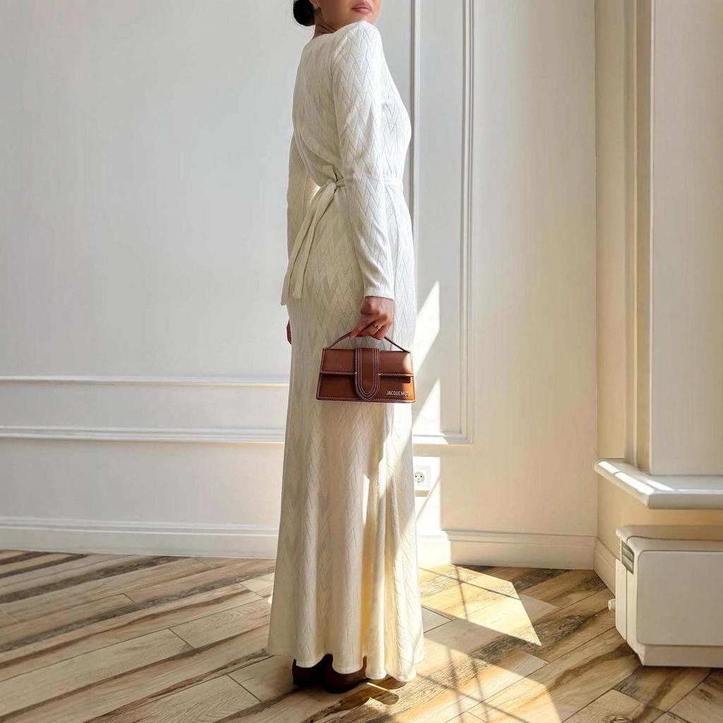 2025 Autumn Women's Retro European & American Style Slimming Buttoned Round Neck Long Sleeve Dress