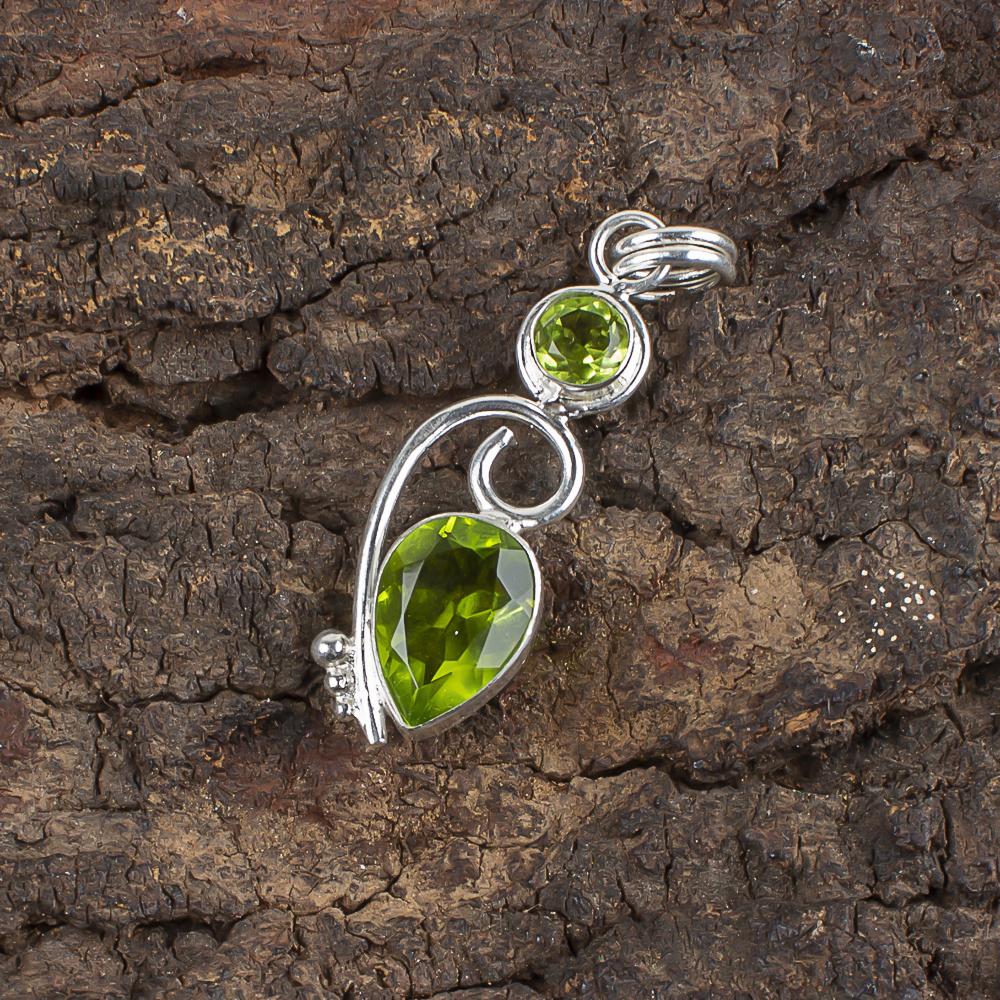Peridot Gemstone Jewelry, 925 Solid Sterling Silver Jewelry, Beautiful Handmade Peridot Pendant, Women Pendant For Gift