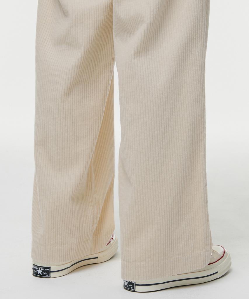 MUSINSA STANDARD WOMAN Women'S One-Tuck Wide Corduroy Pants [Cream]