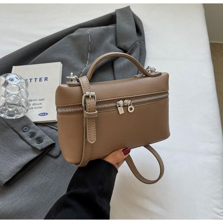 

Популярная в этом году модная простая ретро наплечная сумка женская 2025 весна новая универсальная дорожная сумка мессенджер для работы женская сумка хаки