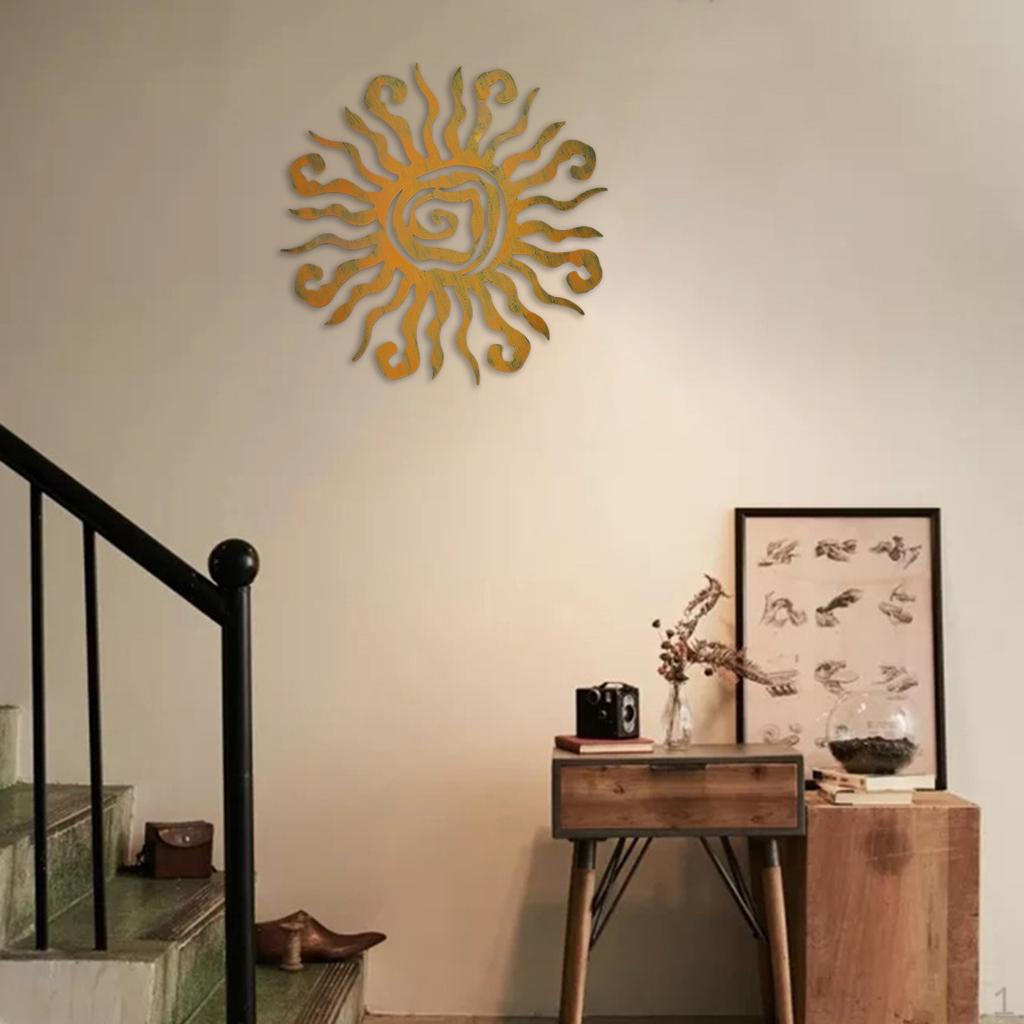 

Hanging Decor Wrought Iron Metal Novel Sun Statue Abstract Style Engraving Crafts for home and жёлтый