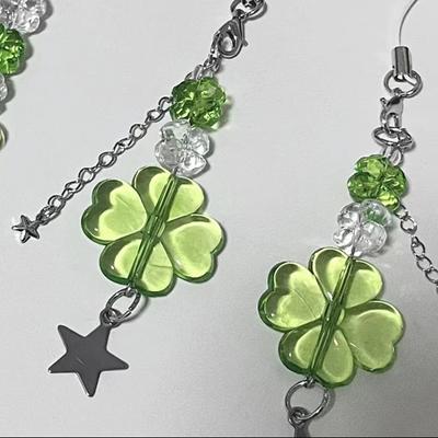 Y2K Trendy Lucky Grass Star Bear Phone Charms Sweet Four-Leaf Clover Beaded Keychain Bag Pendant Decoration For Women Girls Gift