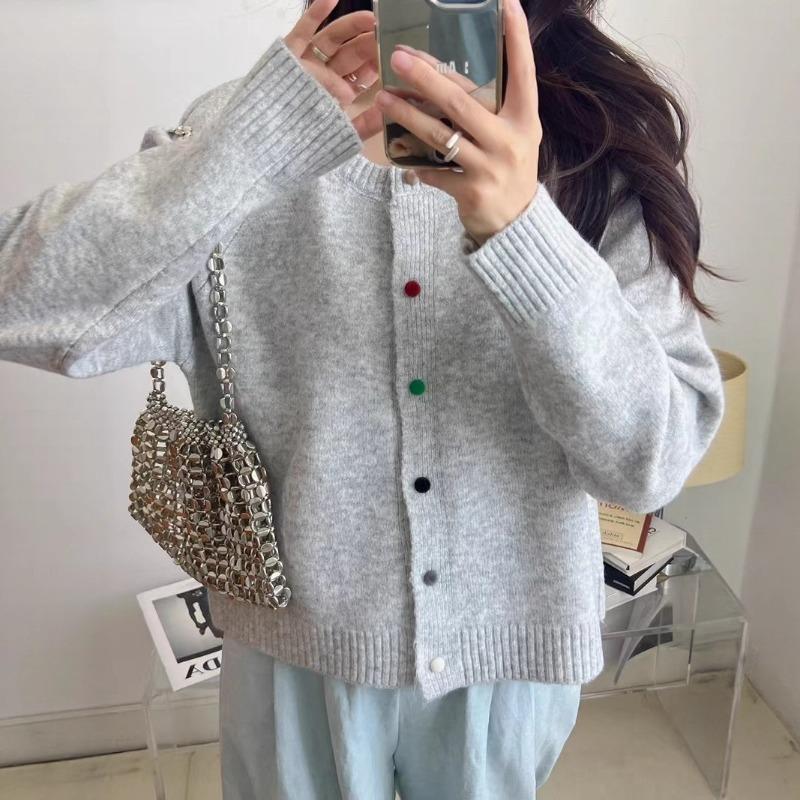 New simple casual loose long-sleeved knitted cardigan women's autumn senior sense age-reducing thin round neck breasted top
