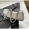 Fashion niche underarm bag women's 2025 new French light luxury shoulder messenger bag foreign style work commuter bag