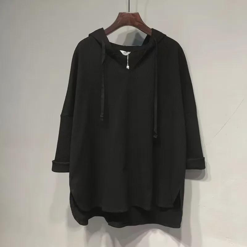 Tricou de damă cu glugă și mâneci lungi, neregulat, cu efect de slăbire - Mărimi mari, acoperă burta, top versatil pentru student