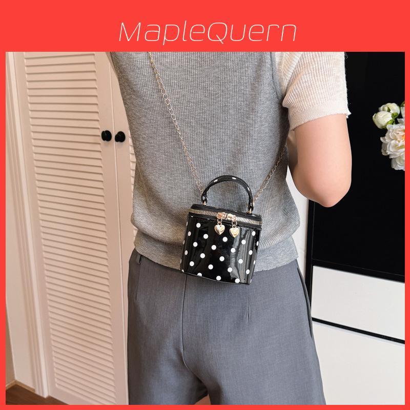 Pu Chain Shoulder Bag With Zipper Closure For Daily Casual Wear