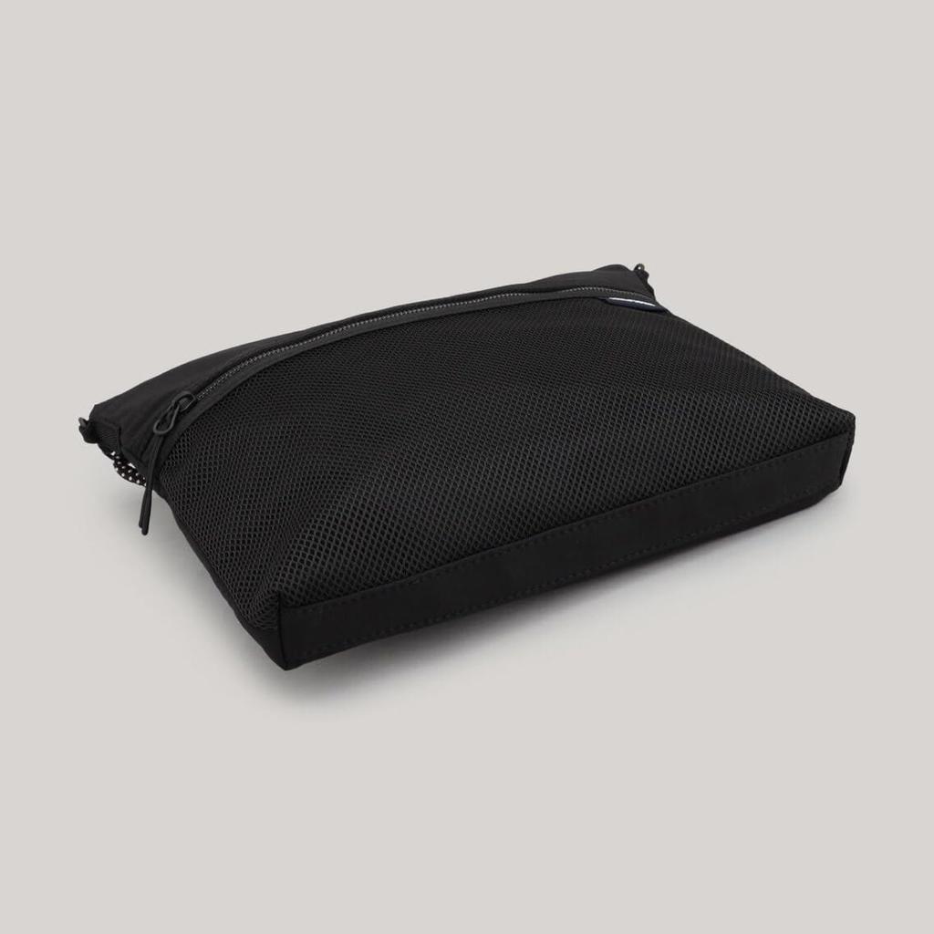 Tommy Hilfiger Weatherproof Musette Bag AM12741 FREE Black BDS