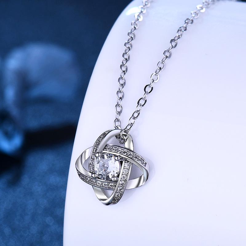 Four-Leaf Clover Diamond Pendant Necklace with Zirconia and O-Chain, White Gold Plated Clavicle Chain