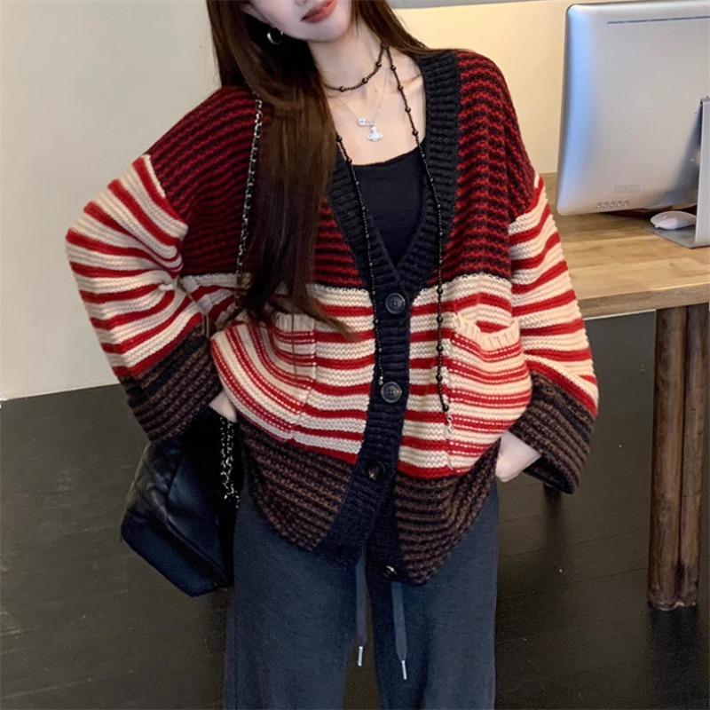 Retro striped contrasting sweater jacket women's autumn and winter new striped loose lazy wind pocket knitted cardigan jacket