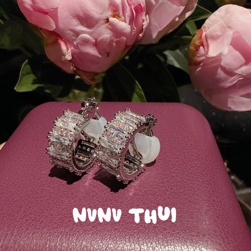 Elegant Asymmetrical Crystal Drop Earrings With Floral Motif Geometric Zircon Accents Formal Events