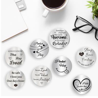 1 Set Inspiring Decision Coin Fashion Engraved Pocket Hug Keychain Set Inspirational Gift for Family Friends Colleagues