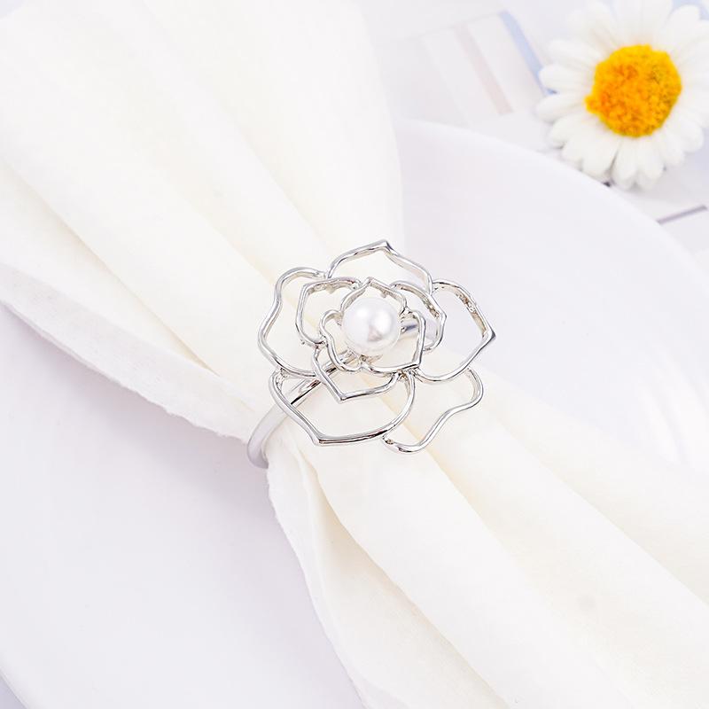 4PCS Valentine Day Special Pearl Rose Napkin Rings for Romantic Dinner Wedding Decoration Table Beautiful Flower Napkin Holders