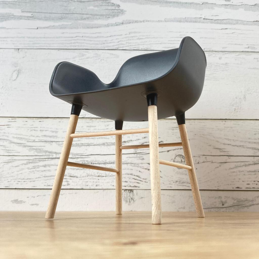 1/6 Scale Miniature Urban Armchair, Ivory Black, Doll Furniture, Modern Design, Dollhouse, Photography Prop
