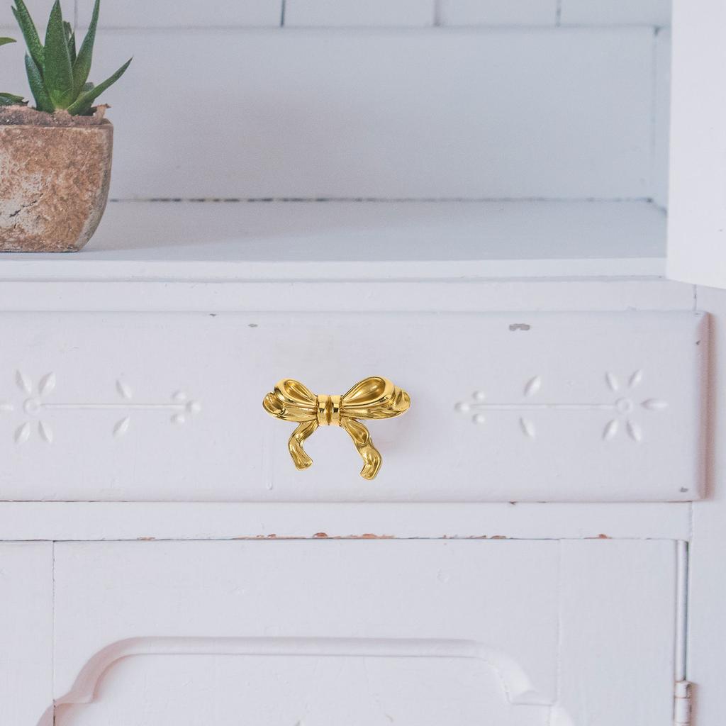 Elegant Copper Cupboard Knobs Versatile Smooth Surface Handles for Kitchen Furniture