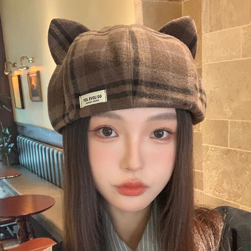 Classic Plaid Wool Beret with Cute Cat Ears - Artistic Painter Style for Autumn/Winter