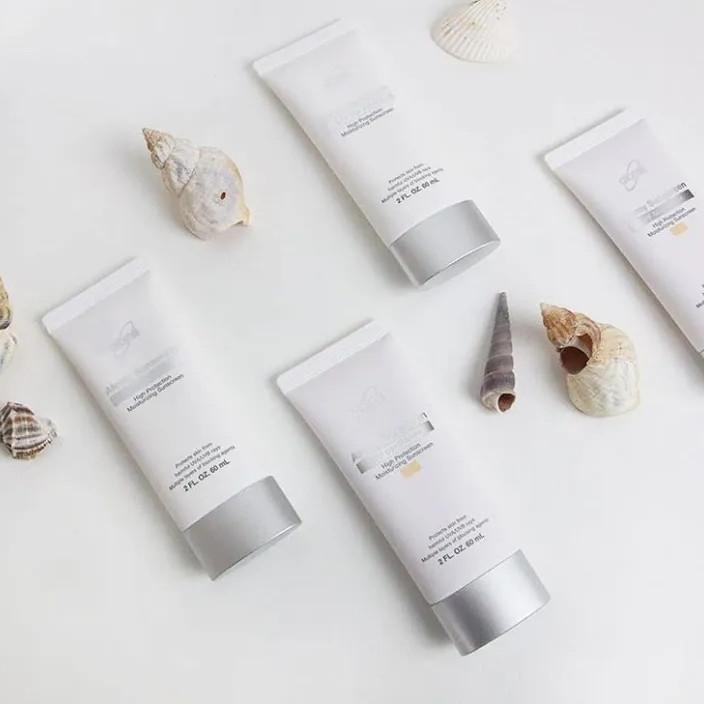 Filtr przeciwsłoneczny Atom ( Biały / Beżowy) SPF50+PA+++ 60ml