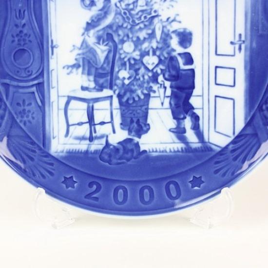 2000 Royal Copenhagen Year Plate the "Decorate Tree" [Item]