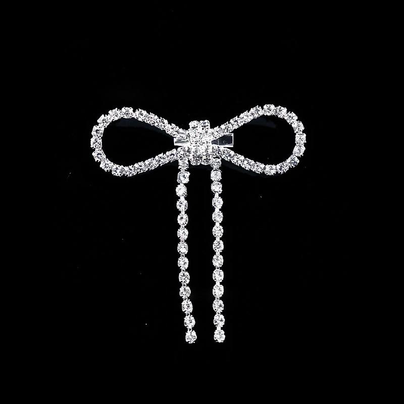 Crystal Bowknot Brooch Charming Women Lapel Pin Gorgeous Rhinestone Sweater Suit Accessory for Special Gatherings