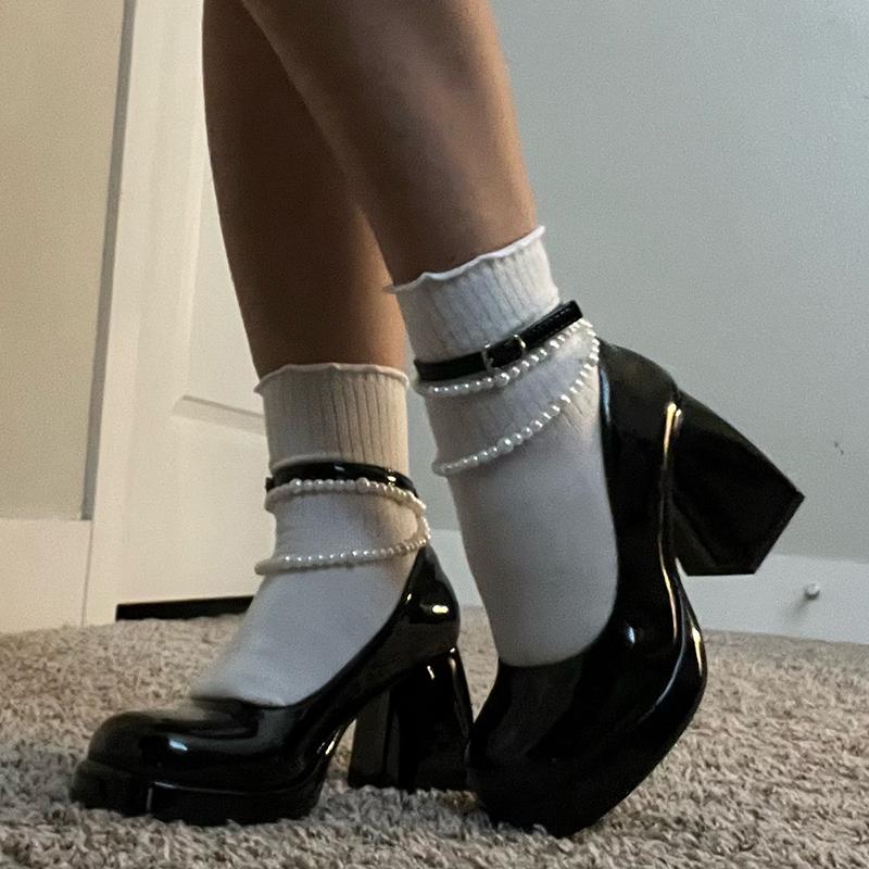 Vintage High Heels Mary Jane Shoes for Women 2024 Patent Leather Platform Pumps Woman Pearls Chain Thick-Heeled Shoes Female